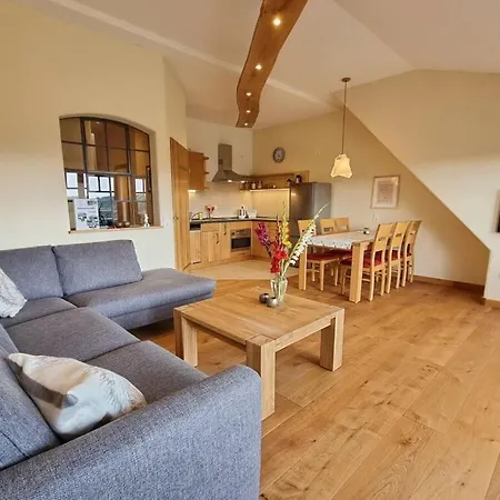 Holiday home With 4 Bedrooms *
